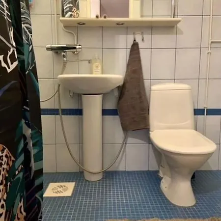 Huoneisto Jalkarannassa Apartamento Lahti